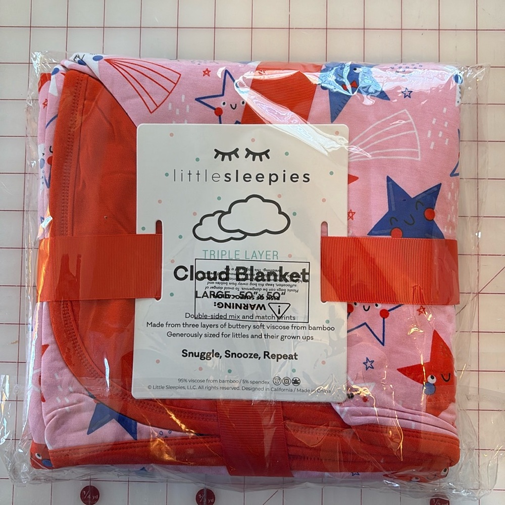 Little Sleepies pink Stars and Stripes bamboo large cloud blanket. NWT